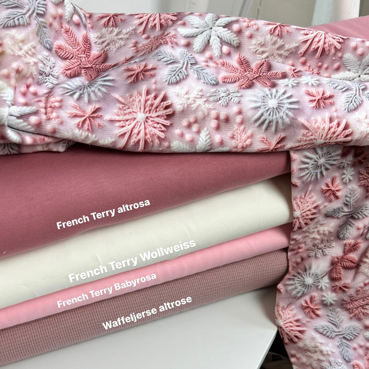 Stoffvorbestellung "rosa Schneeflocken"