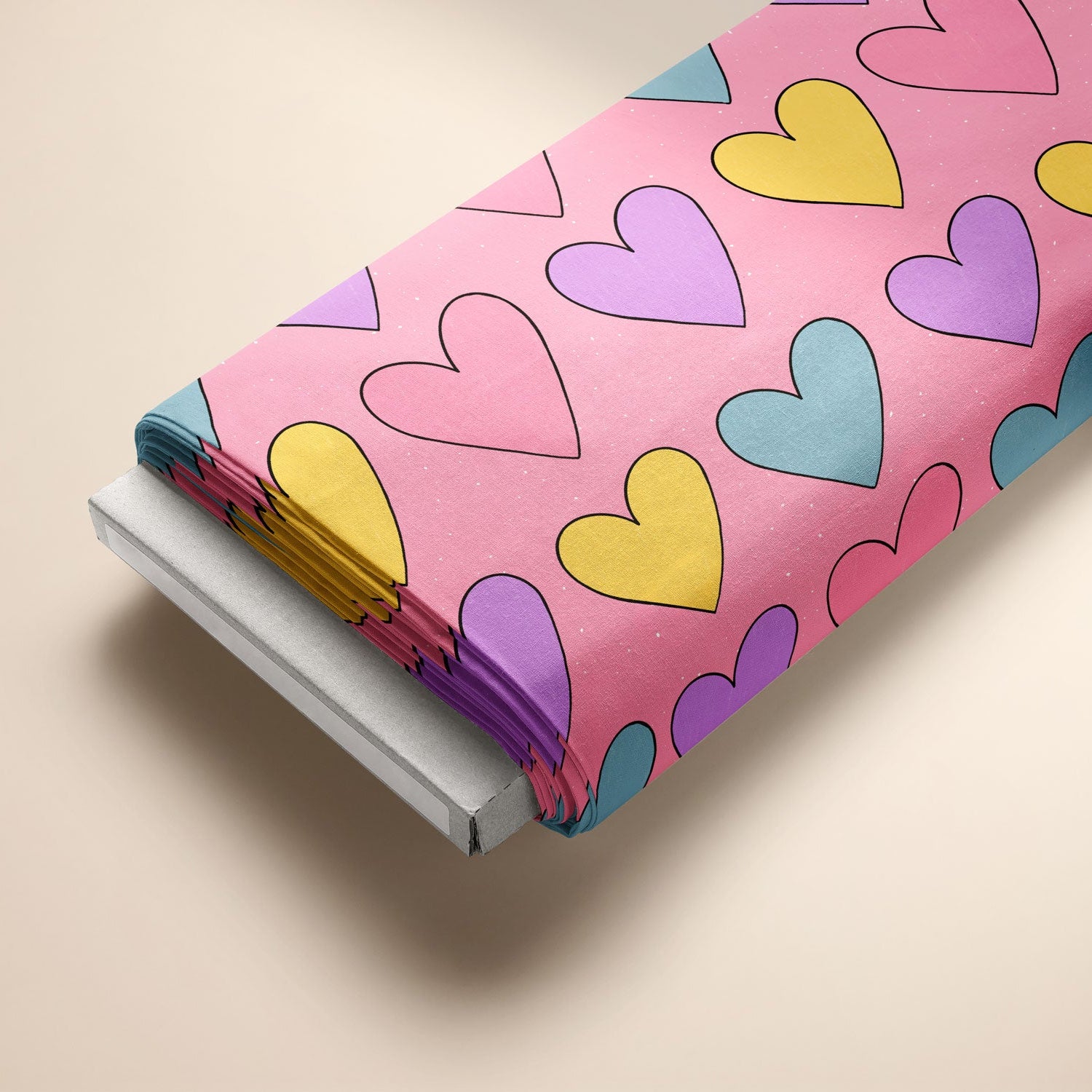 Kinderstoff Meterware bunte Herzchen auf rosa von Katzengold Design auf Ballen