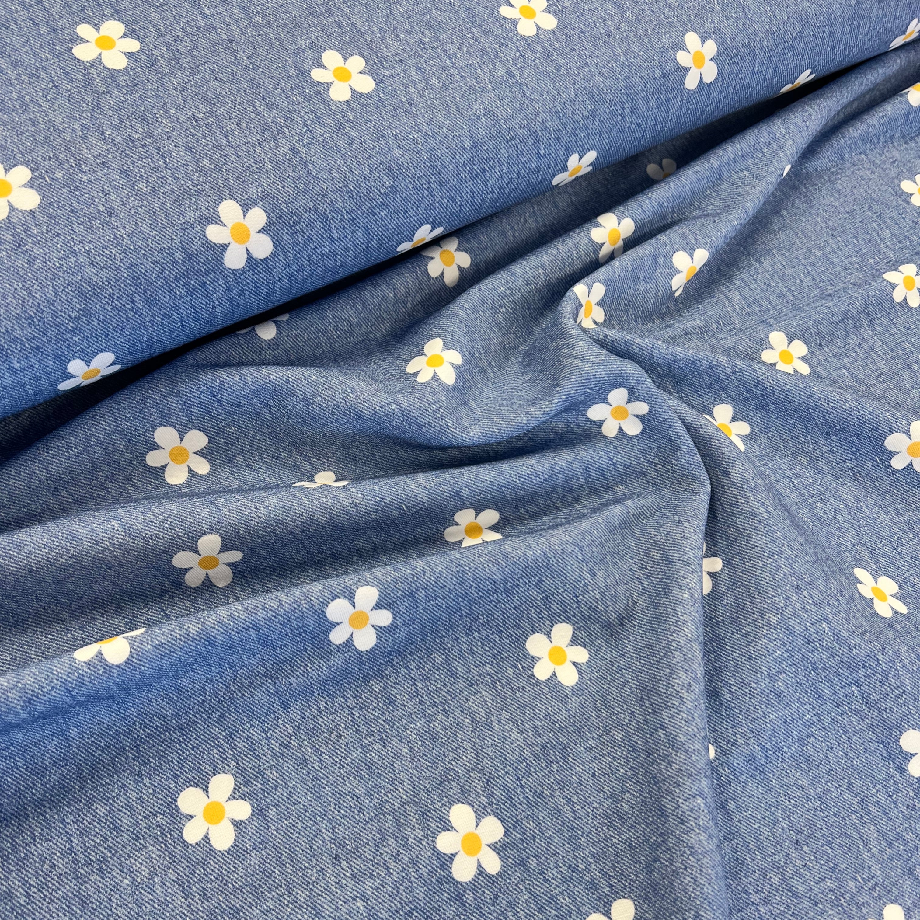 Meterware Daisys auf Jeansoptik Stoff