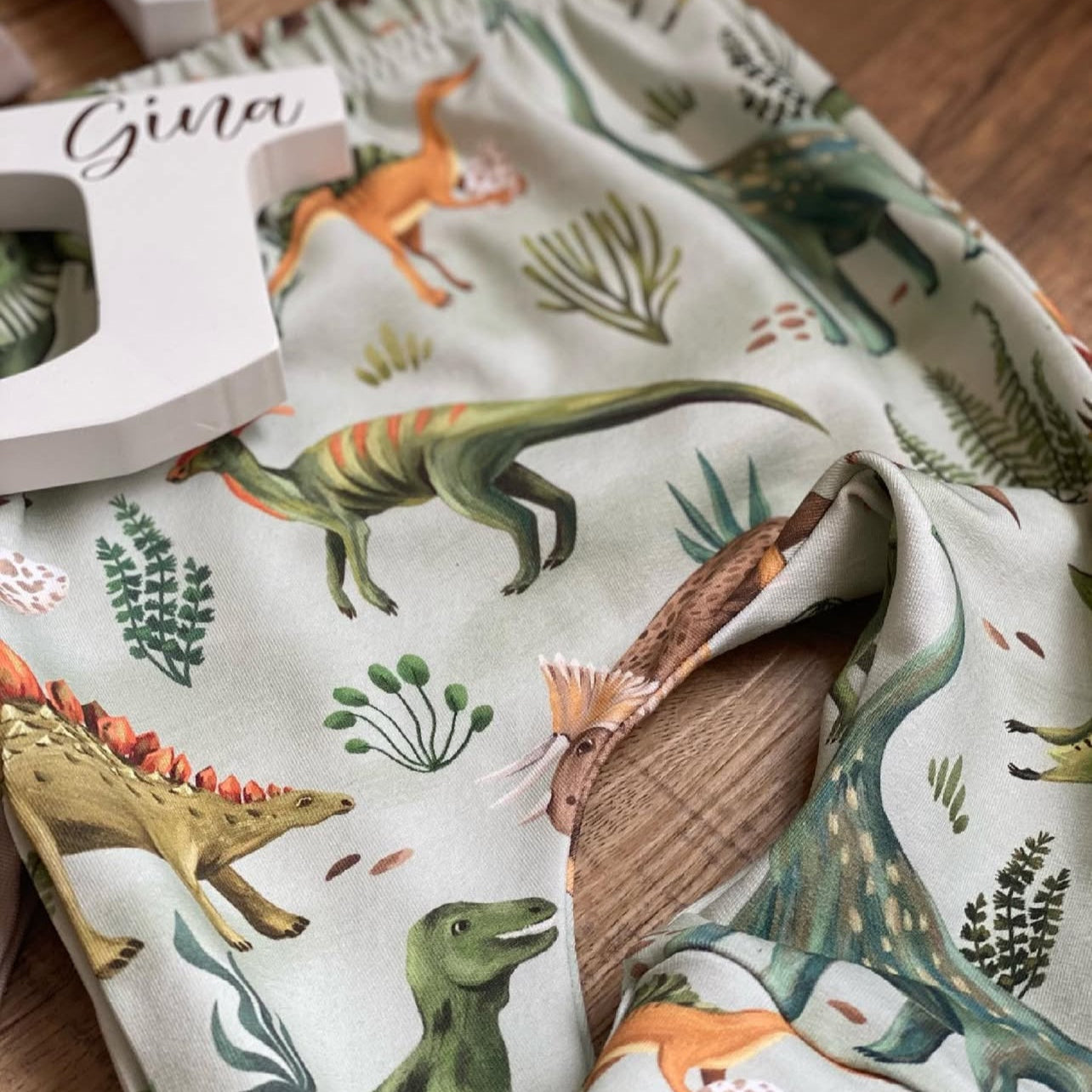 Meterware Kinderstoff für Jungs mit Dinos