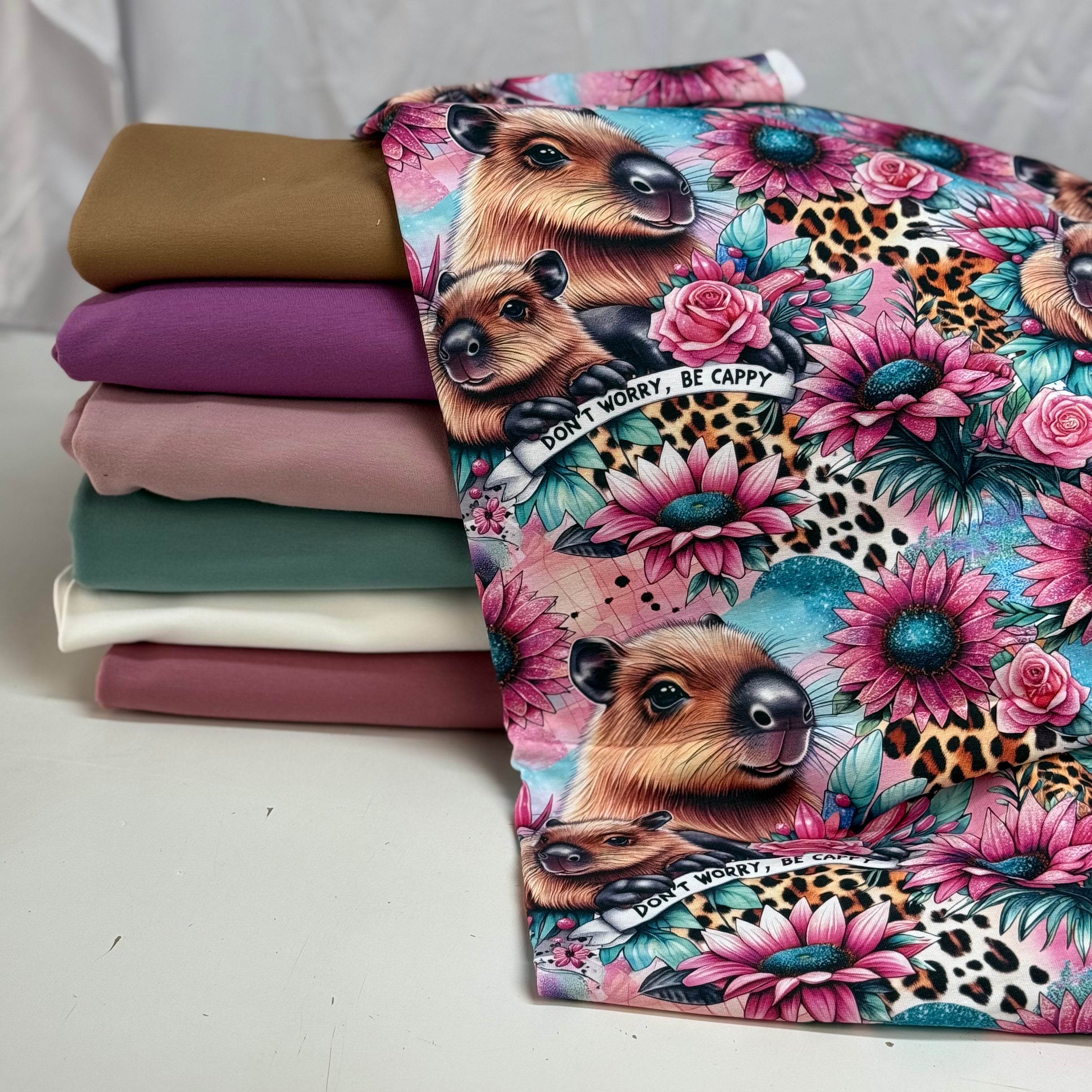 Stoffvorbestellung "Capybara mit Leo"