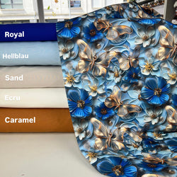 Damenstoff Meterware blaue Blumen und zarte Schmetterlinge mit etwas Gold