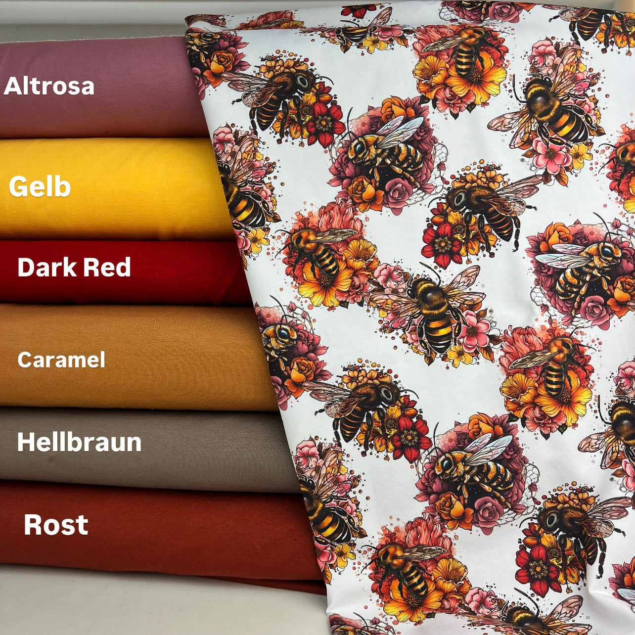 Damenstoff mit Bienen und Blumen Meterware Kombistoffe