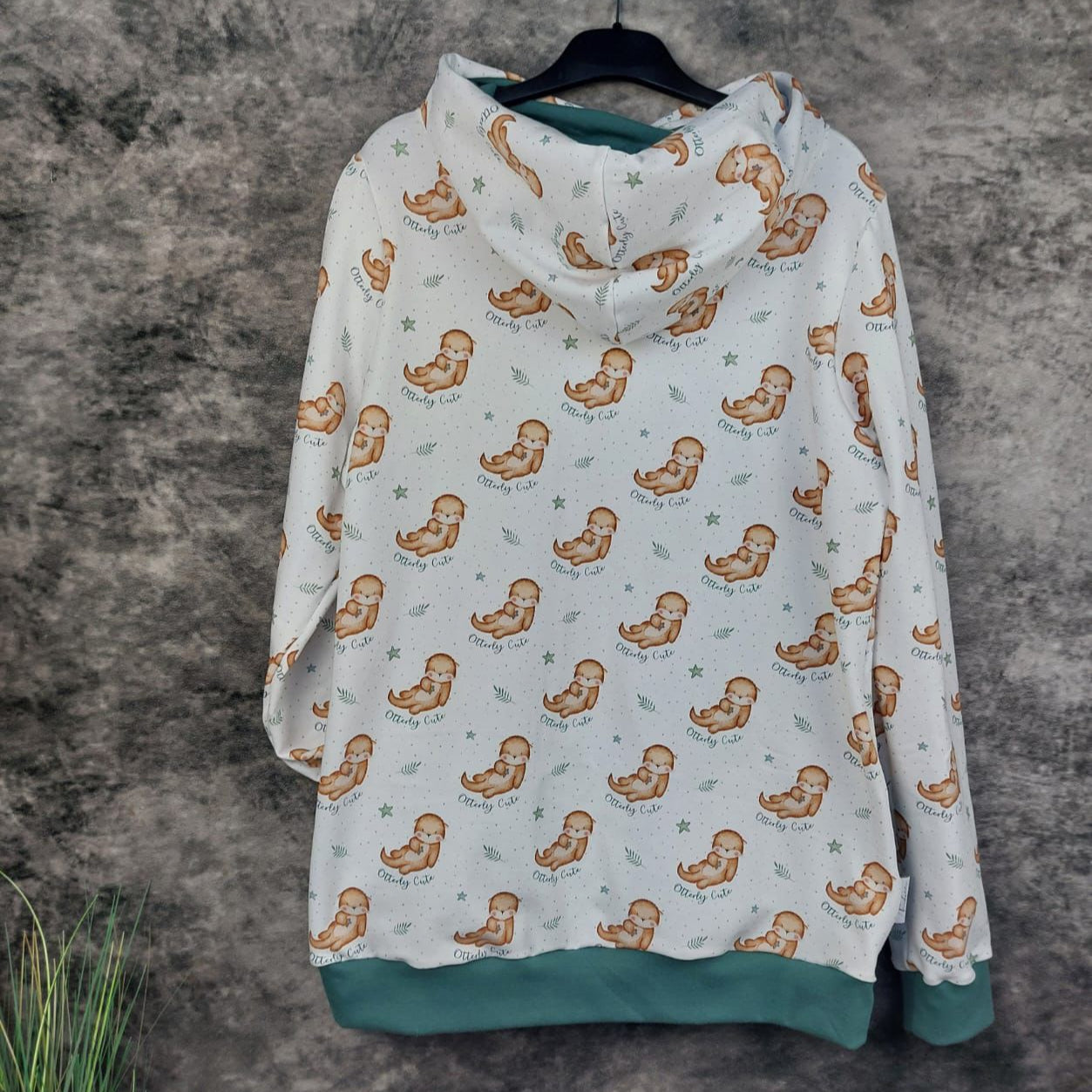 Damenstoff süße Otter Otterstoff als Damenpullover genäht