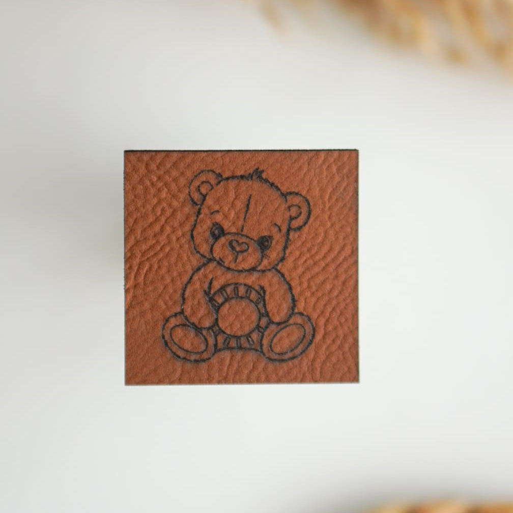 Kunstlederlabel mit Bärchen von Katzengold Design