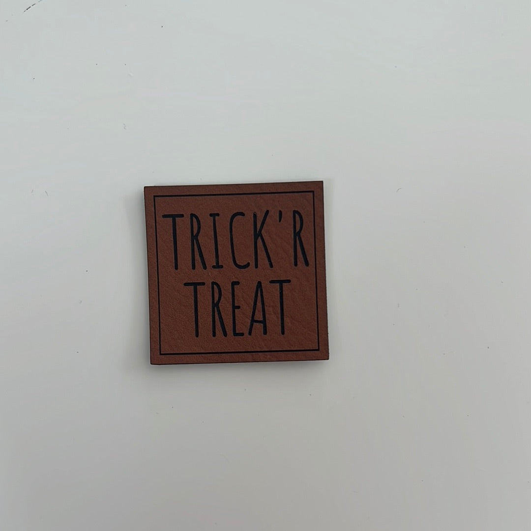 Kunstlederlabel „Trick R TREAT“